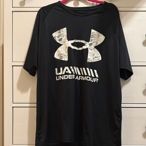 Under Armour Black Short Sleeve Tee with Camouflage Logo